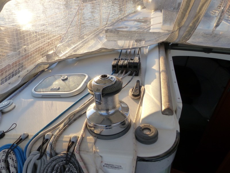 Oceanis 351 - 12.jpg